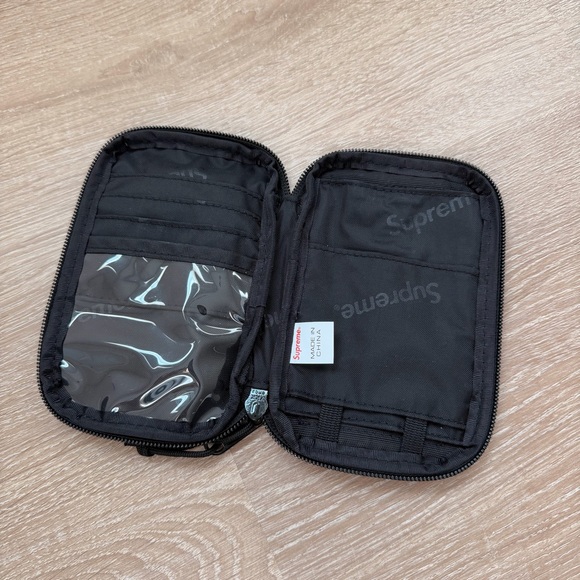 Supreme Small Zip Pouch - Picture 3 of 3